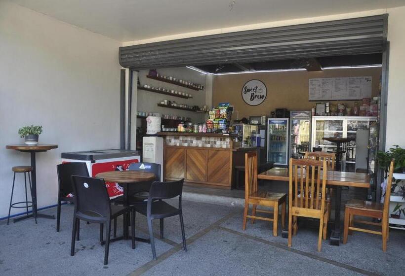 Bed and Breakfast A&e Apartelle