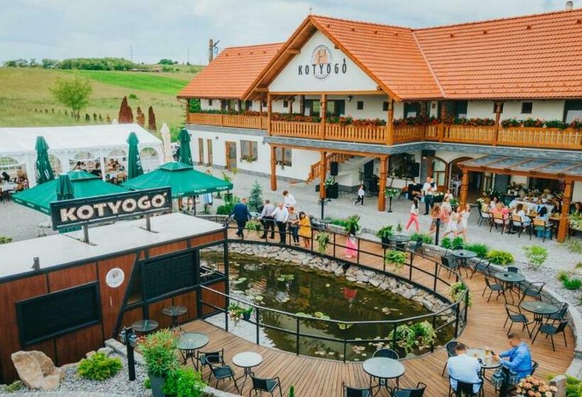 민박 Kotyogó Panzió