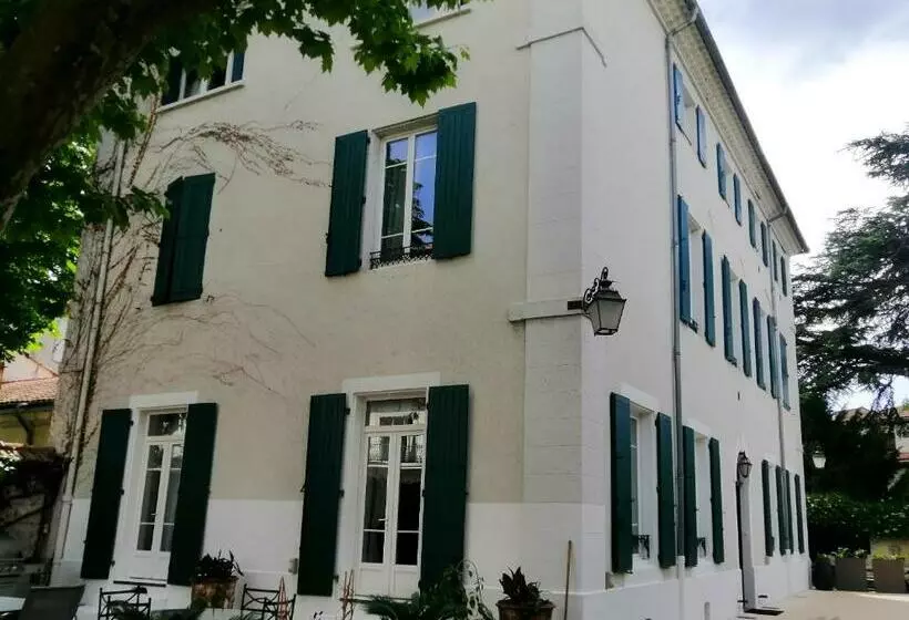 Aamiaismajoitus (B&B) Les Jardins De La Fontaine