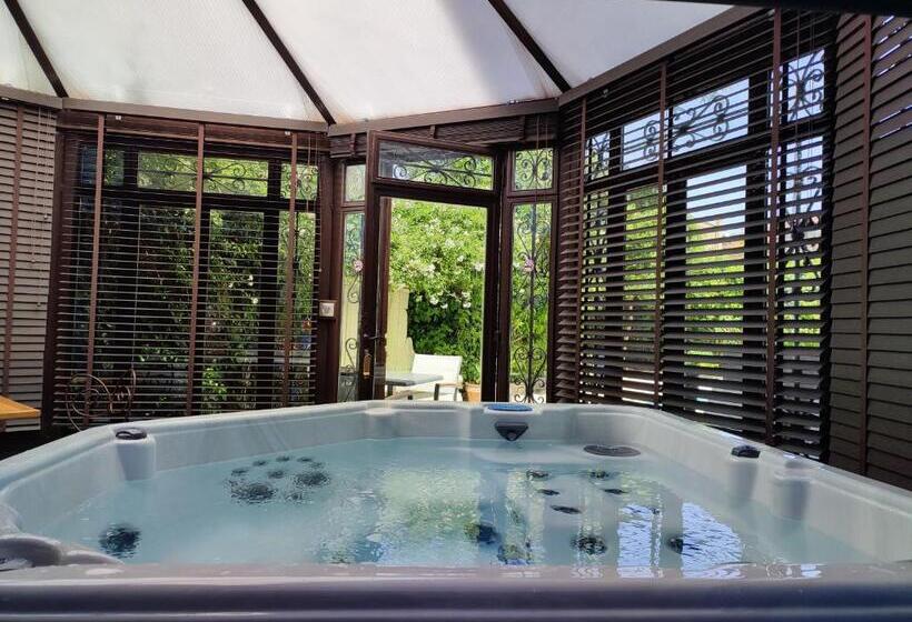 住宿加早餐 Les Jardins De La Fontaine