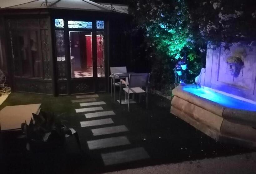 住宿加早餐 Les Jardins De La Fontaine