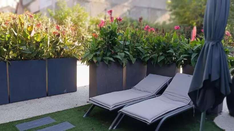 Aamiaismajoitus (B&B) Les Jardins De La Fontaine