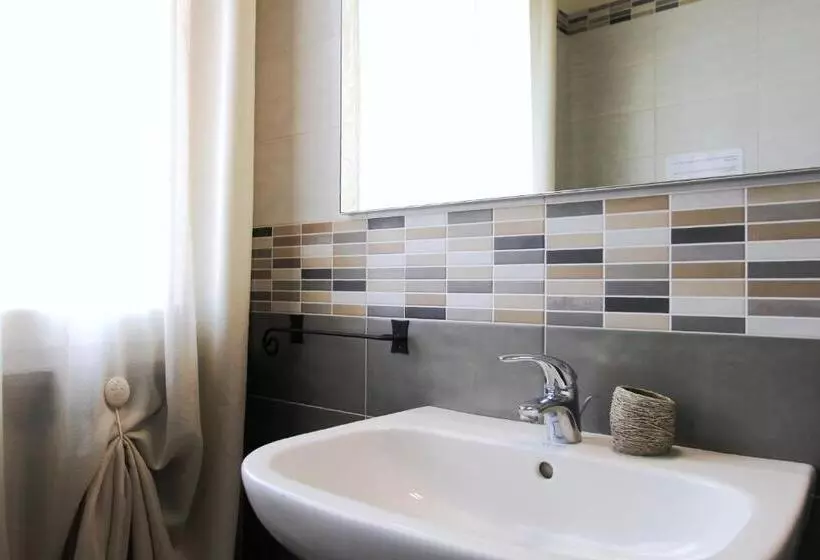 Aamiaismajoitus (B&B) Maison N&m