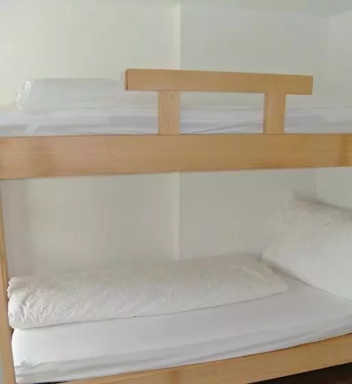 Hotelli Gasthaus Gemsli