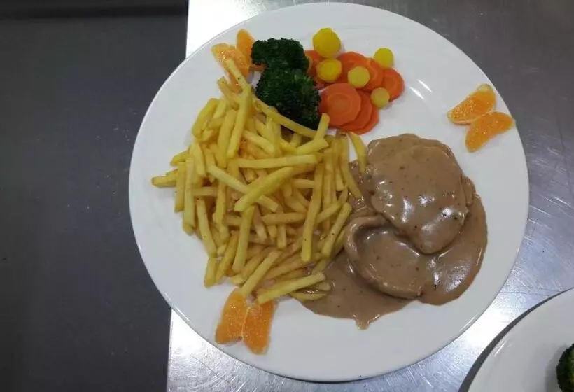 Hotelli Gasthaus Gemsli