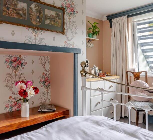 膳宿费 Anne Boleyn’s Escape