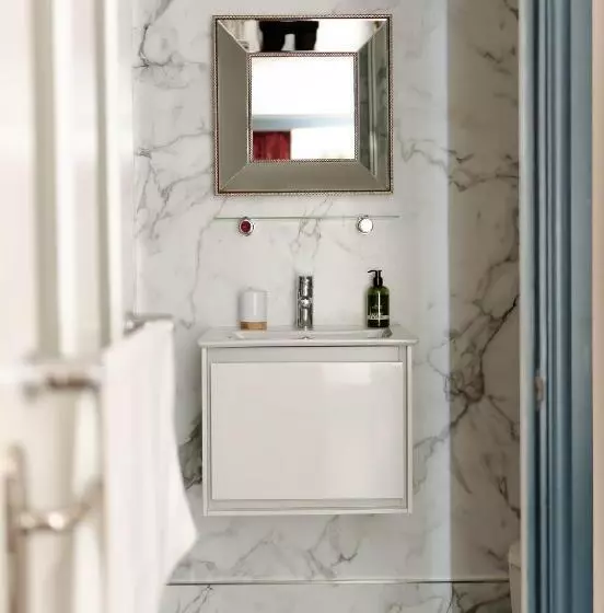 پانسیون Anne Boleyn’s Escape