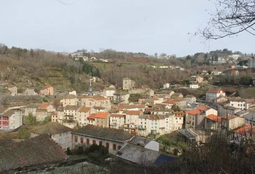 Aamiaismajoitus (B&B) Chambre Bounty Cuisine Privée, Lit Queen Size, Terrasse, Garage