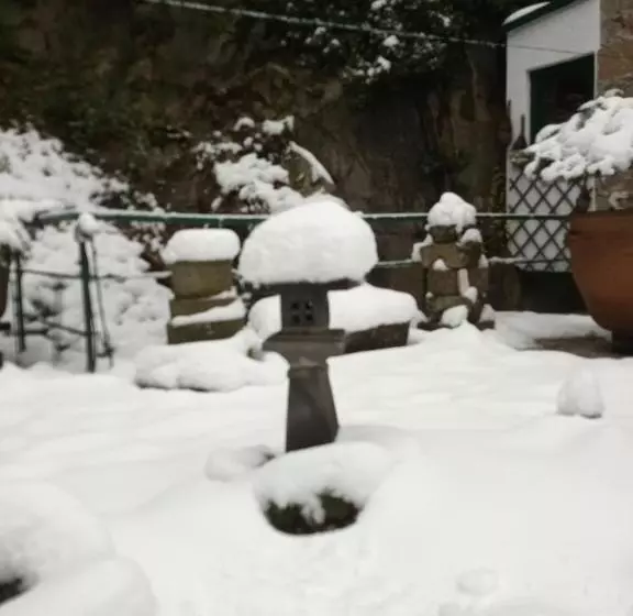 Aamiaismajoitus (B&B) Chambre Bounty Cuisine Privée, Lit Queen Size, Terrasse, Garage