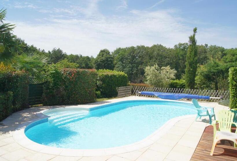 مبيت وإفطار Chambres D Hôtes De La Mauguinière