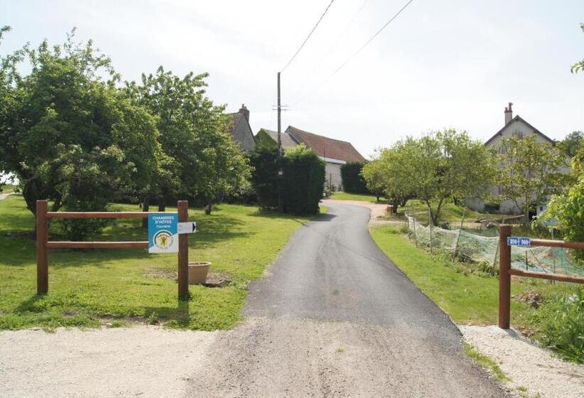 مبيت وإفطار Chambres D Hôtes De La Mauguinière