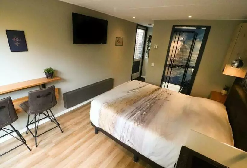 Aamiaismajoitus (B&B) De Monarchvlinder