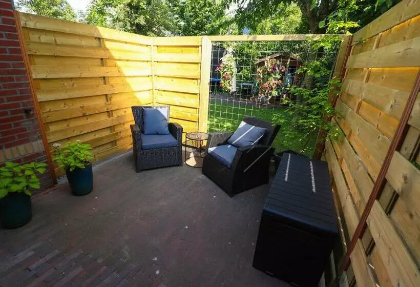 Aamiaismajoitus (B&B) De Monarchvlinder