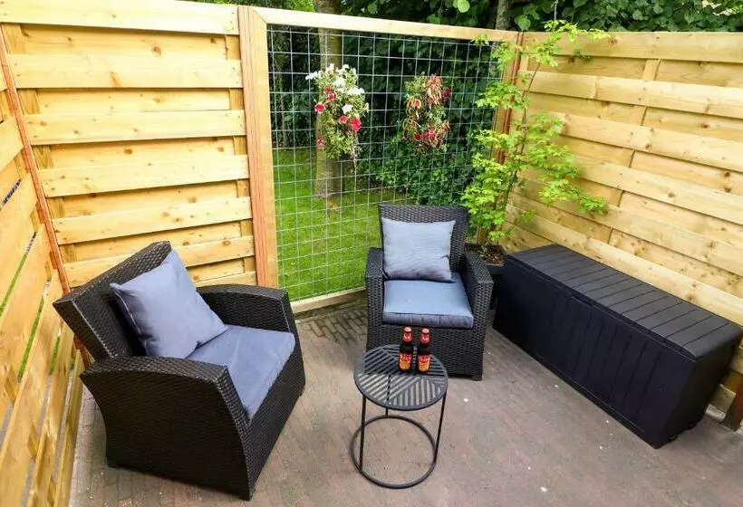 Aamiaismajoitus (B&B) De Monarchvlinder