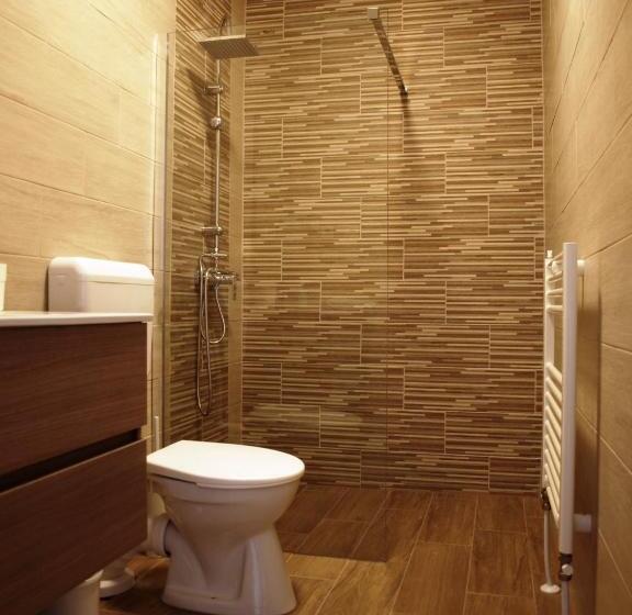 住宿加早餐  Garden Club Panzió