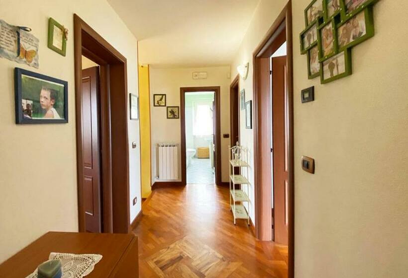 مبيت وإفطار La Madonnina