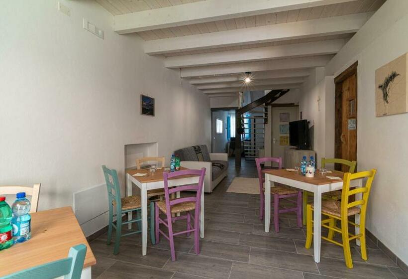 住宿加早餐  La Vecchia Dimora