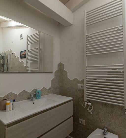 住宿加早餐  La Vecchia Dimora