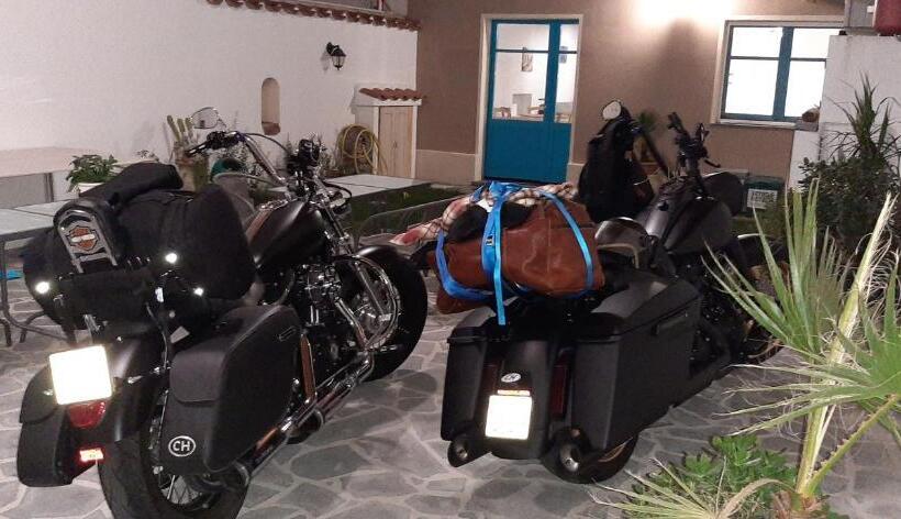 住宿加早餐  La Vecchia Dimora