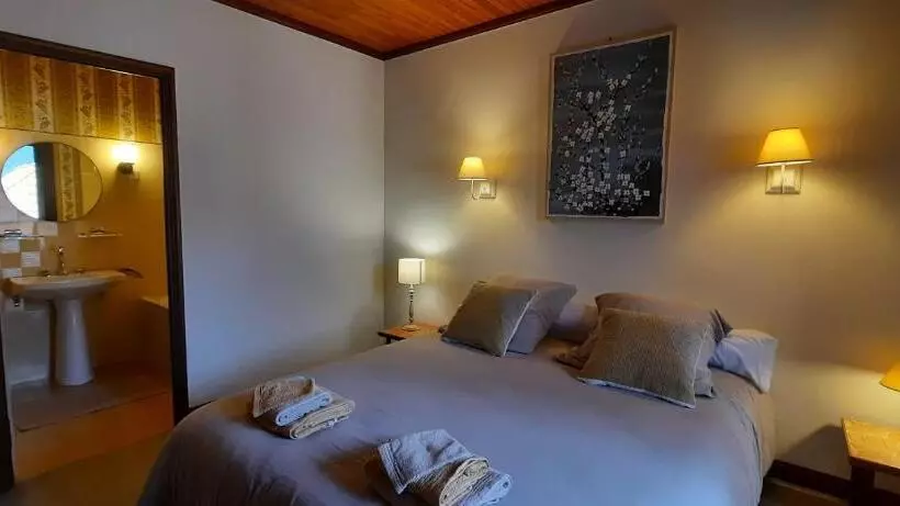 Aamiaismajoitus (B&B) Les Vagabonds Du Mont