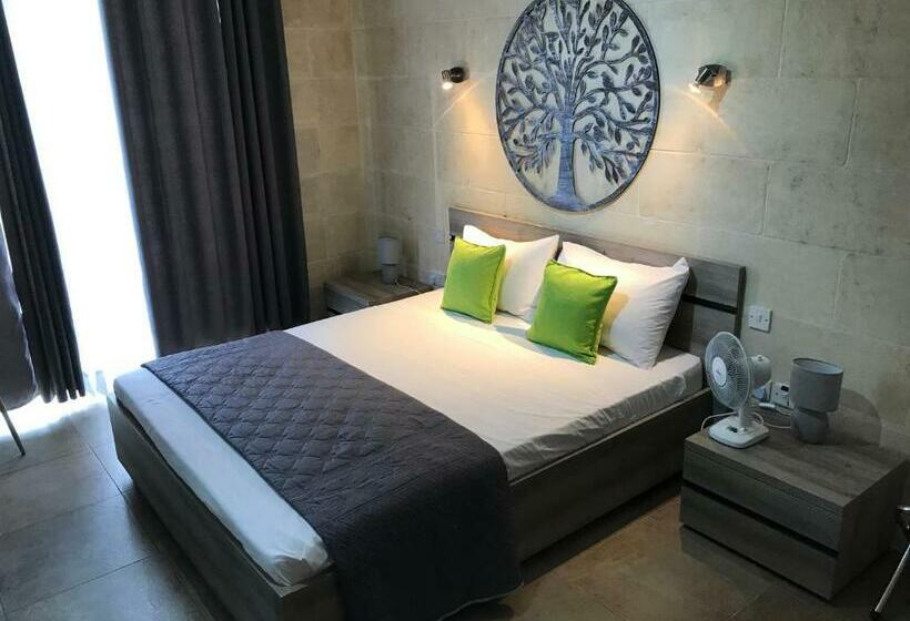 The Cloisters Bed And Breakfast