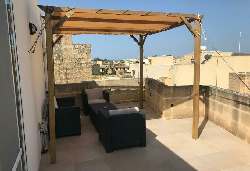 The Cloisters Bed And Breakfast