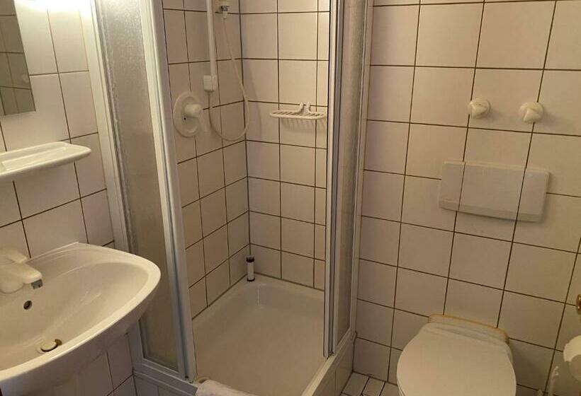 호스텔 Weller Kahl Am Main