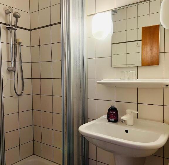 호스텔 Weller Kahl Am Main