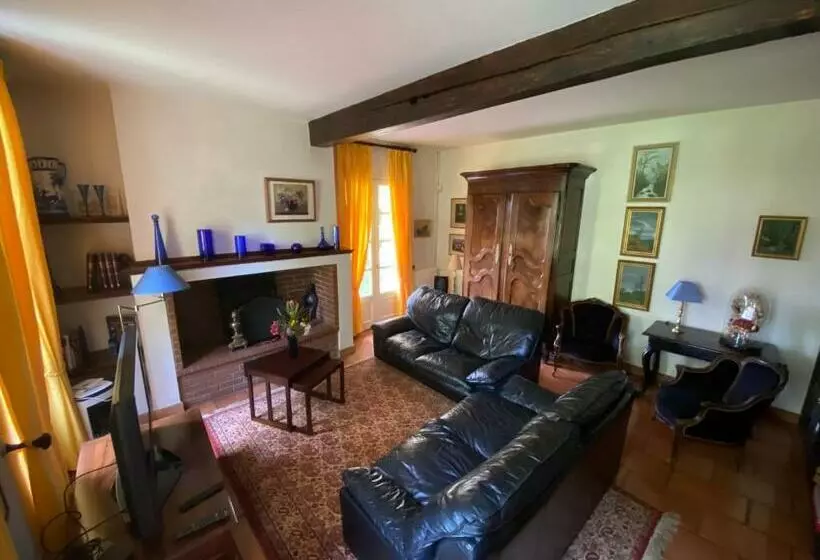 Aamiaismajoitus (B&B) La Closerie De L Autan