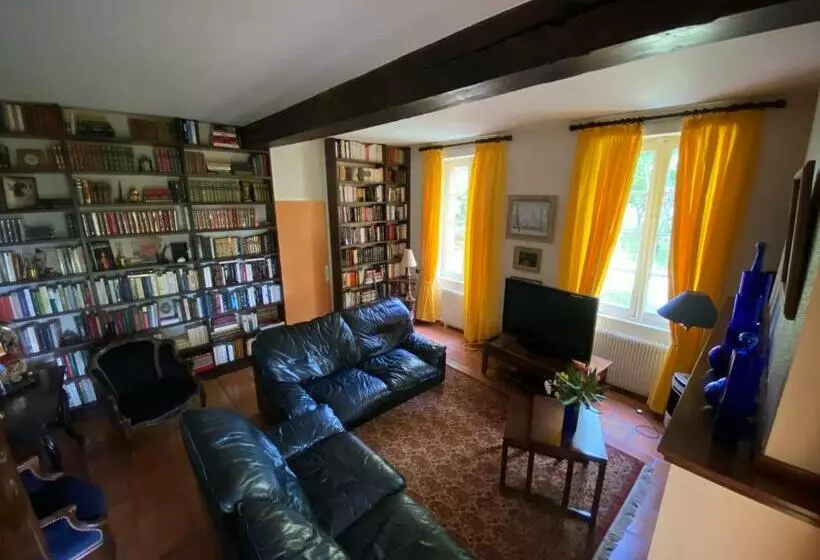 Aamiaismajoitus (B&B) La Closerie De L Autan