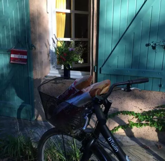 Aamiaismajoitus (B&B) La Closerie De L Autan