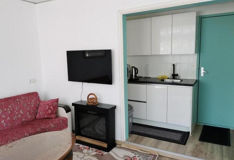 Bed and Breakfast Studio Huzur