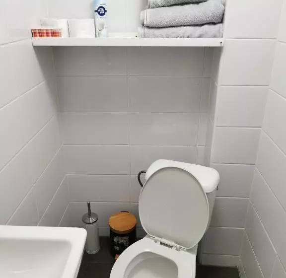 ベッドアンドブレックファースト Studio Huzur