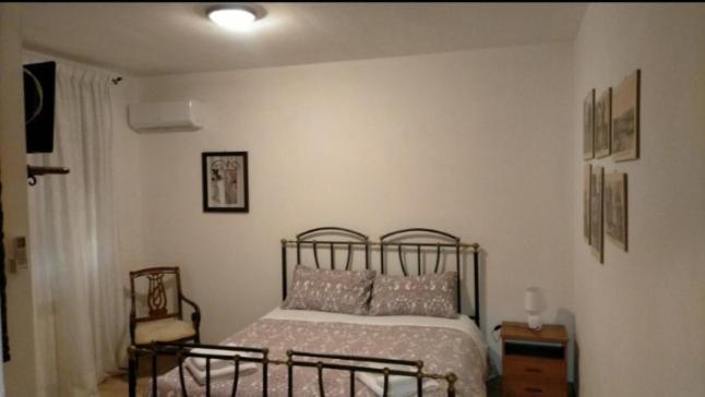 Bed and Breakfast Twin Tails