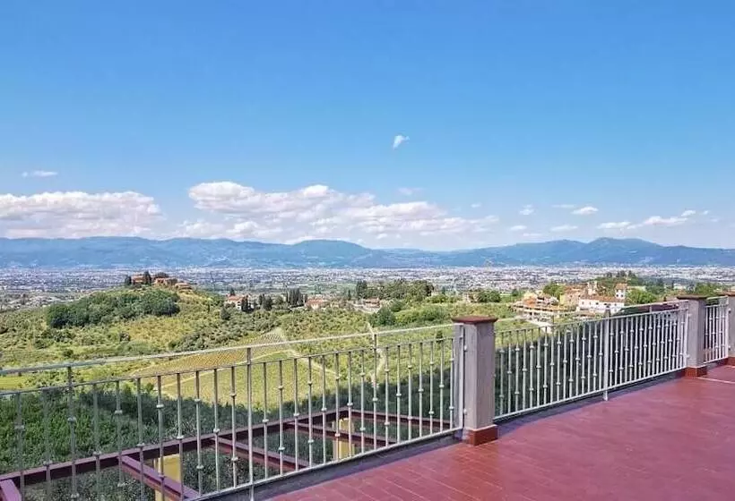 ホテル Agriturismo Sotto La Rocca