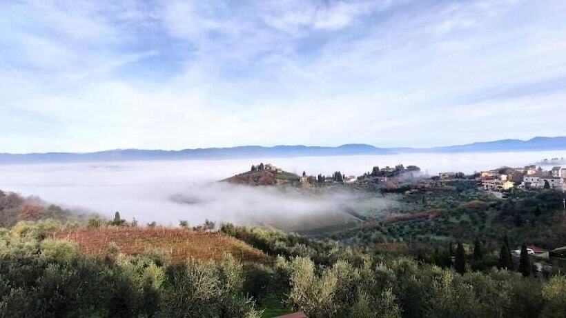 Отель Agriturismo Sotto La Rocca