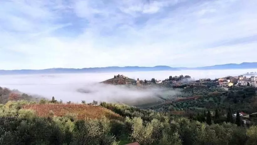 ホテル Agriturismo Sotto La Rocca