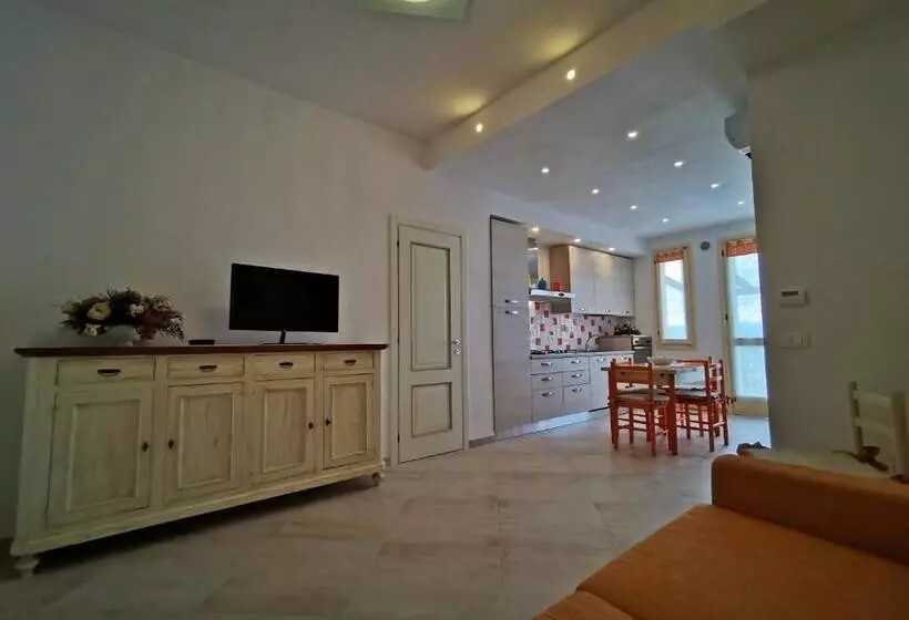 ホテル Agriturismo Sotto La Rocca