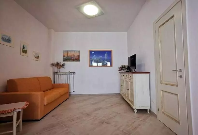 ホテル Agriturismo Sotto La Rocca