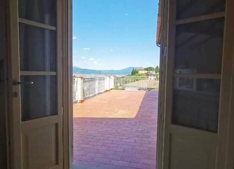 ホテル Agriturismo Sotto La Rocca