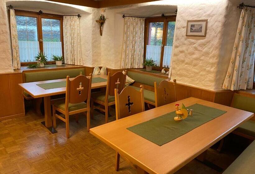 Bed and Breakfast Gasthof   Pension   Adler