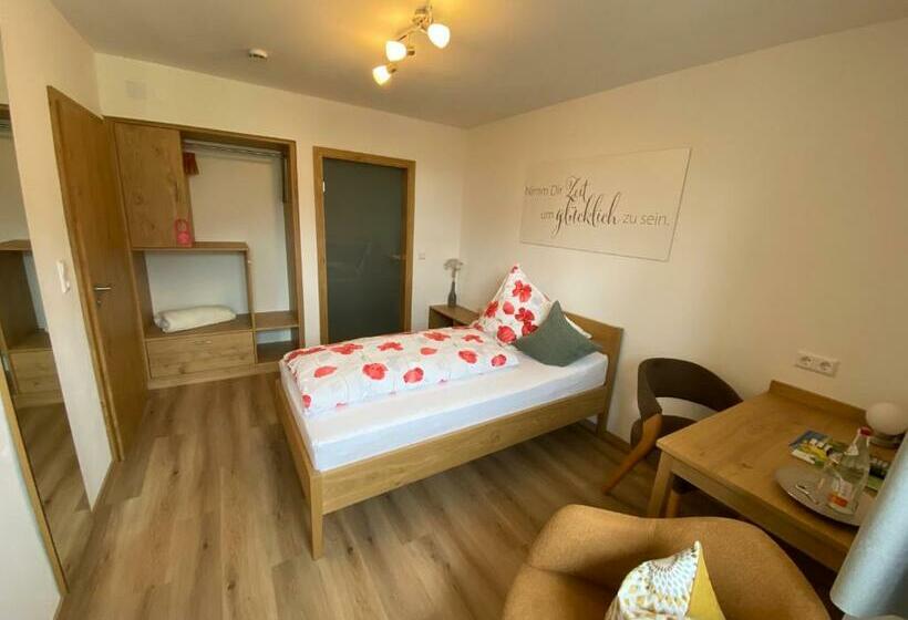 Bed and Breakfast Gasthof   Pension   Adler