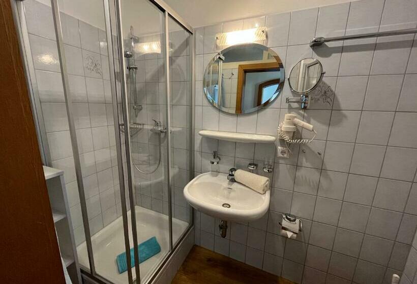 Bed and Breakfast Gasthof   Pension   Adler