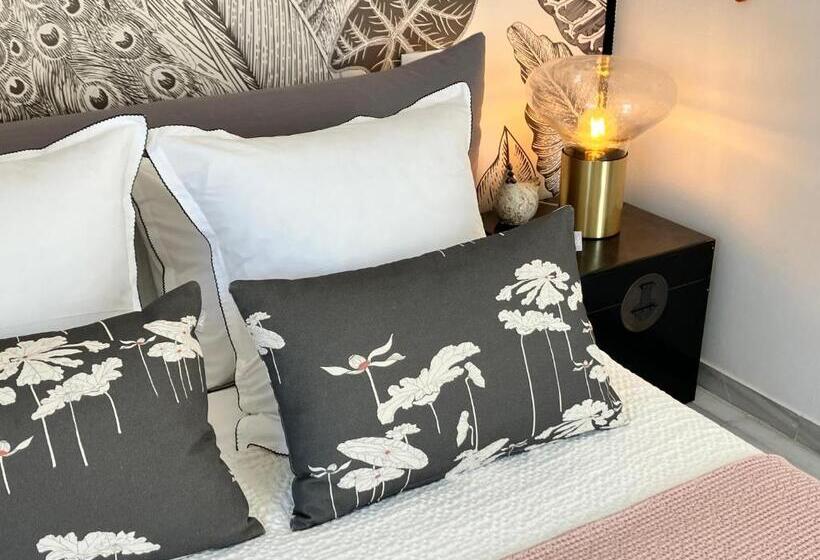 تختخواب و صبحانه Villa De La Luz Luxury Guesthouse