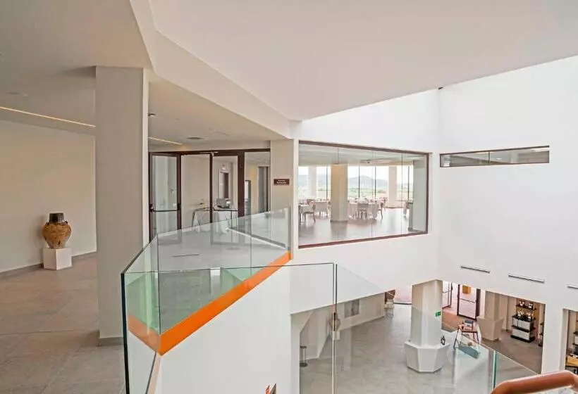 ホテル Bodega FyA - Grupo Piérola