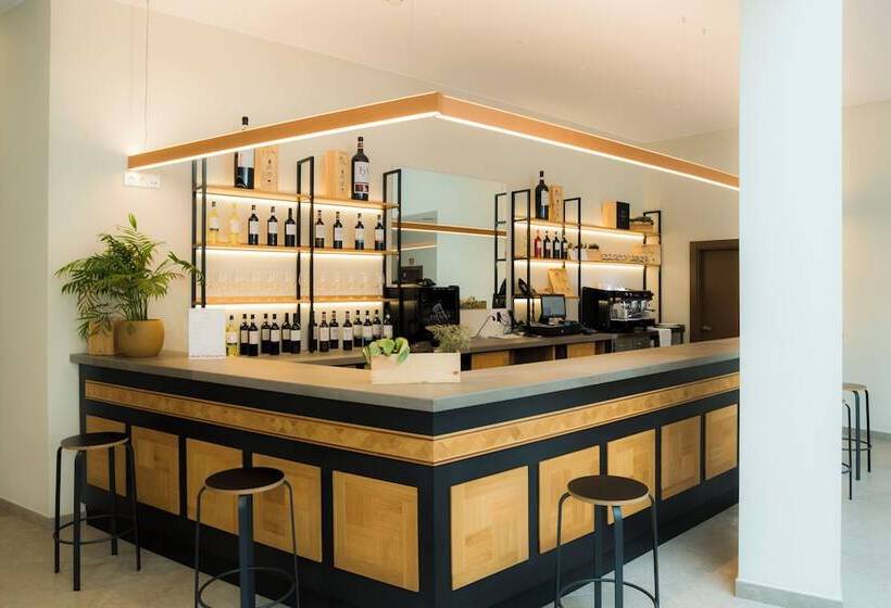 هتل Bodega FyA - Grupo Piérola