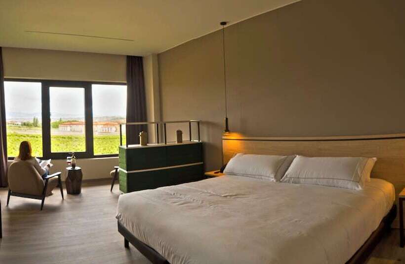 هتل Bodega FyA - Grupo Piérola