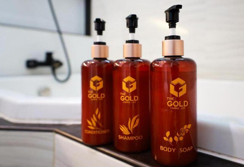 酒店 The Gold Living Life