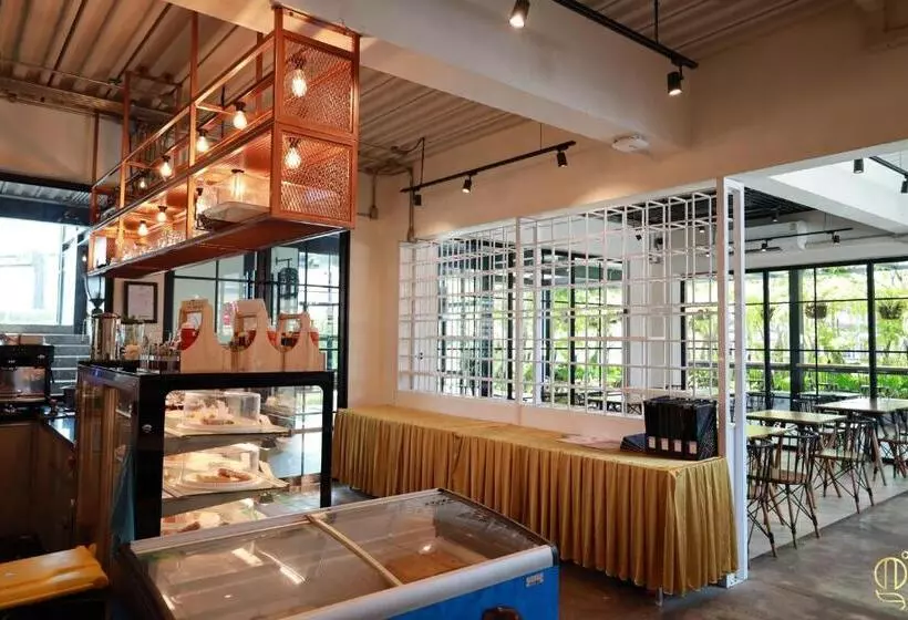 Hotelli The Gold Living Life