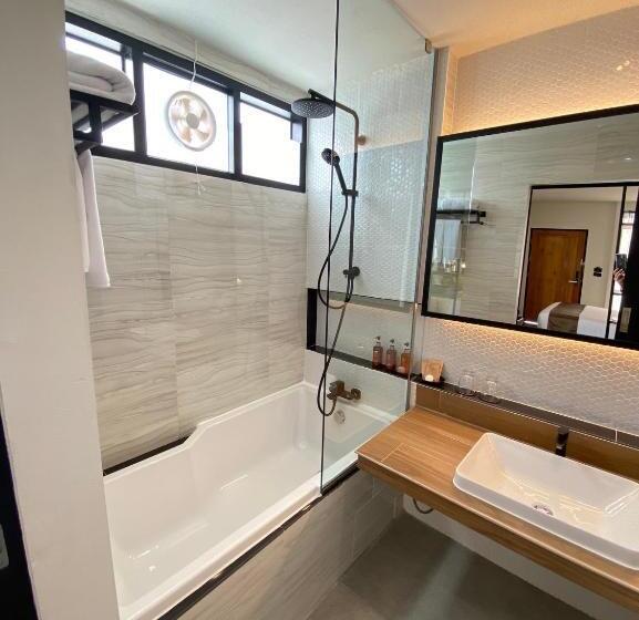 酒店 The Gold Living Life